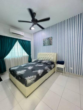 AQ Puteri Homestay Nilai FREE WIFI